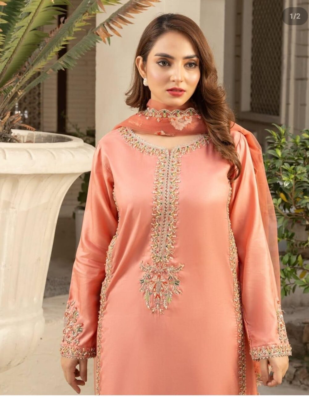 Fancy dresss - Image 4